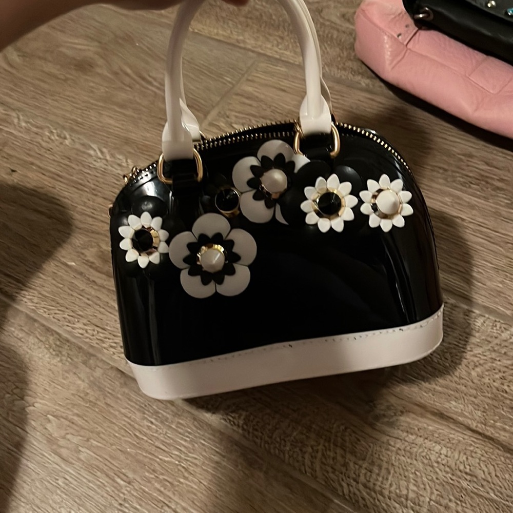 Silicone purse